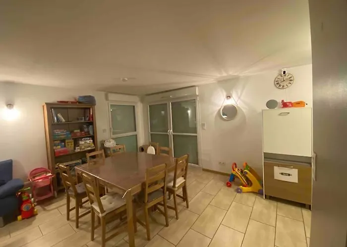 Διαμέρισμα 7pers-80m2 Avec Terrasse & Jardin